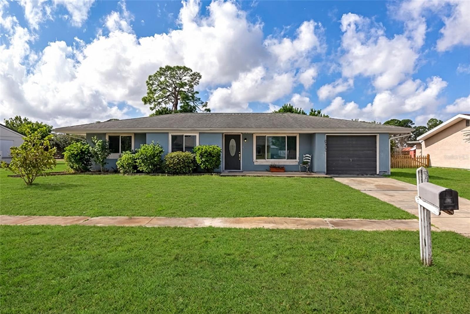 6703 Electra Ave Property Photo 1