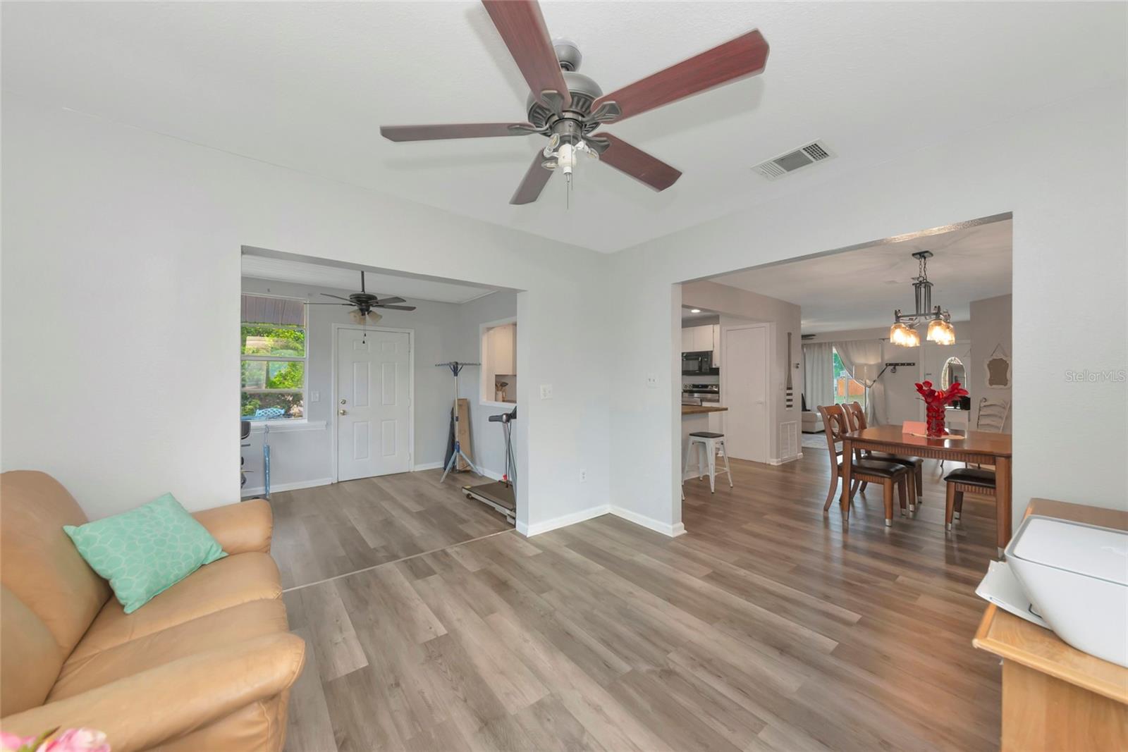 6703 Electra Ave Property Photo 13