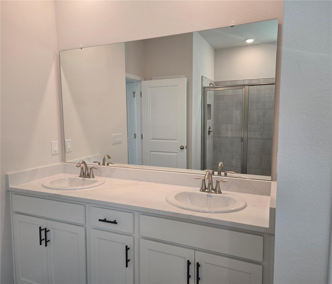17155 James Trl Property Photo 8