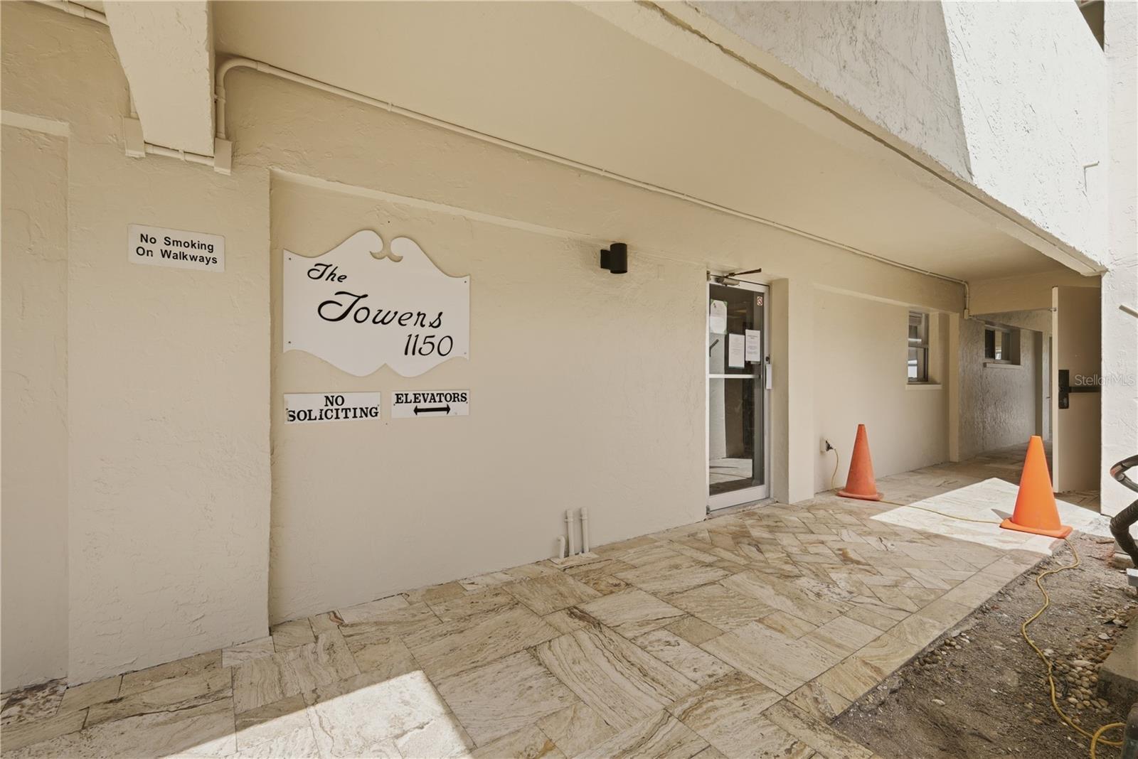 1150 Tarpon Center Dr #1g Property Photo 3