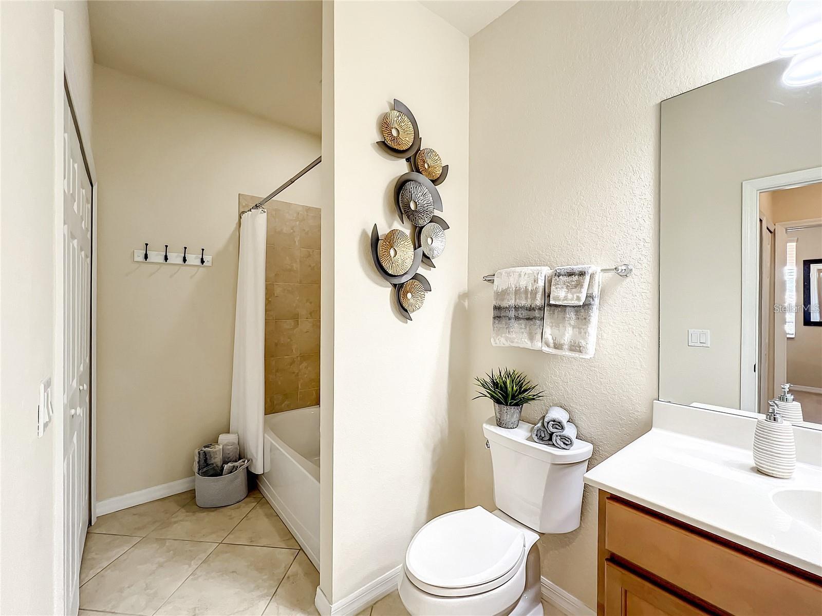 8205 Grand Estuary Trl #403 Property Photo 24
