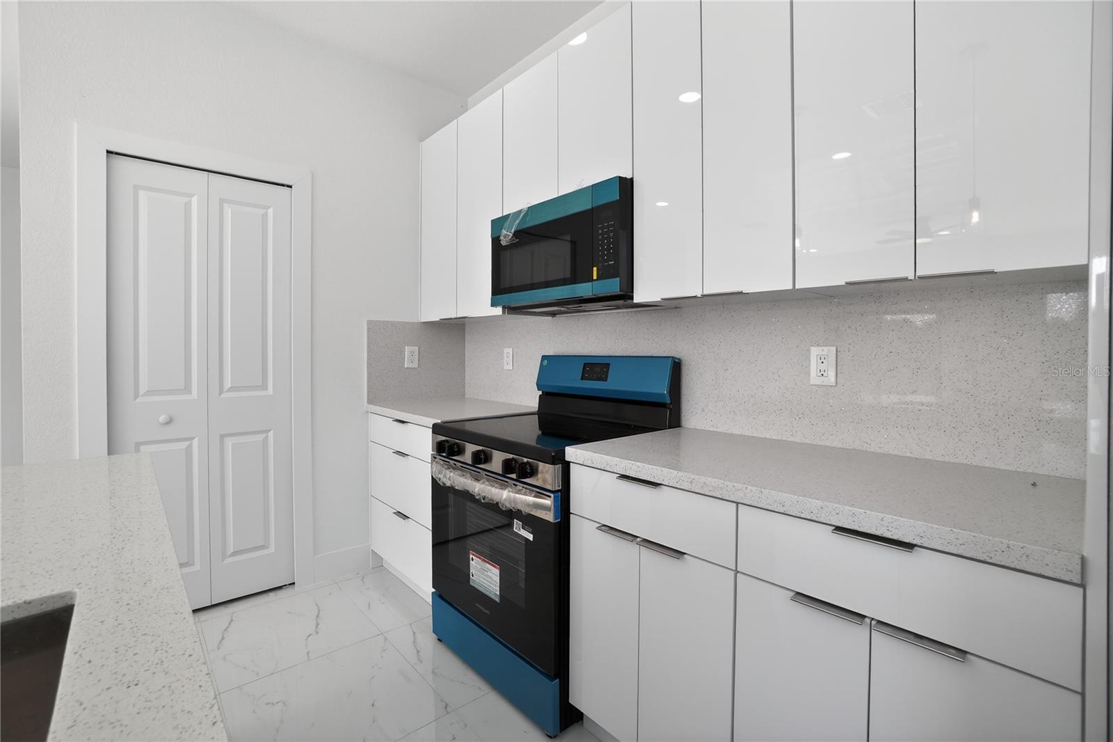 336 Sunset Rd Property Photo 15