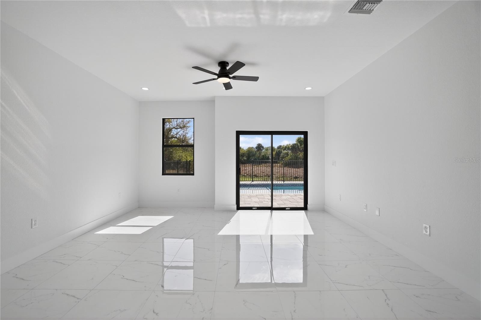 336 Sunset Rd Property Photo 23