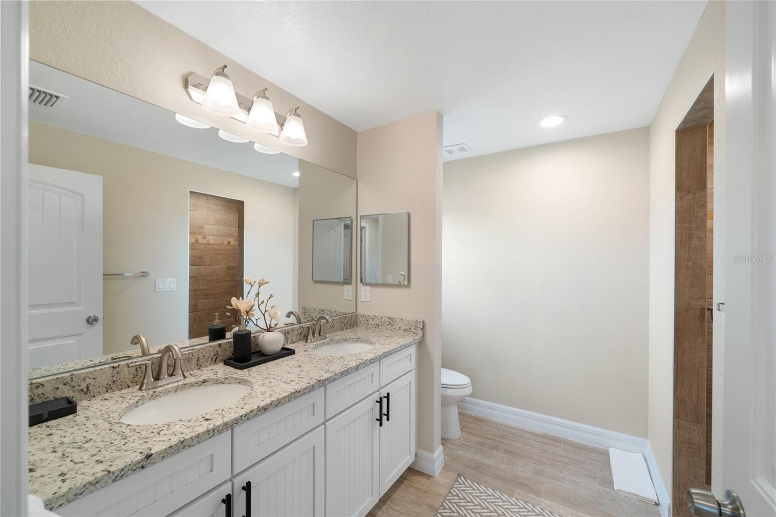 111 Sunset Rd Property Photo 27