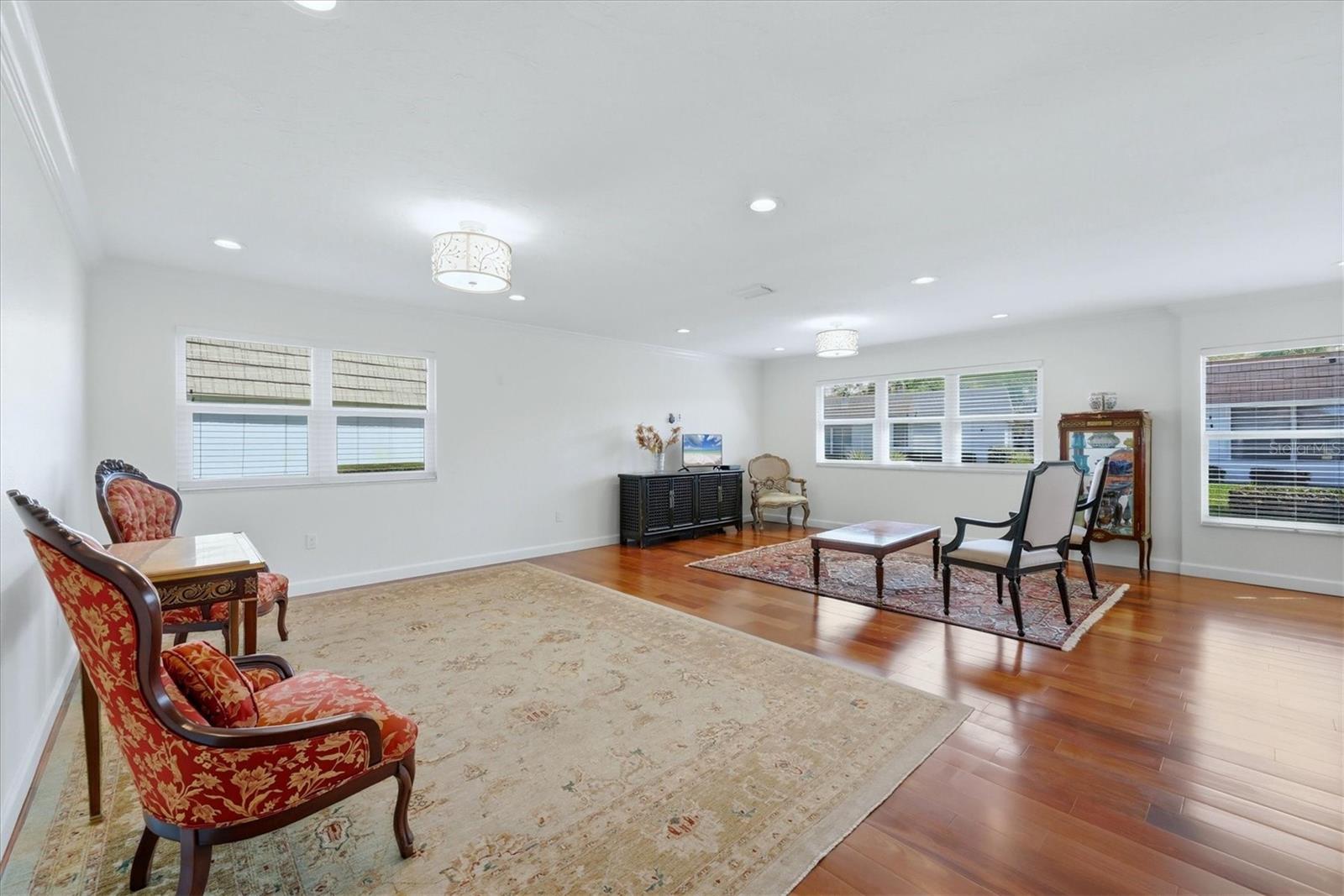 2713 Riverbluff Ct #v101 Property Photo 5