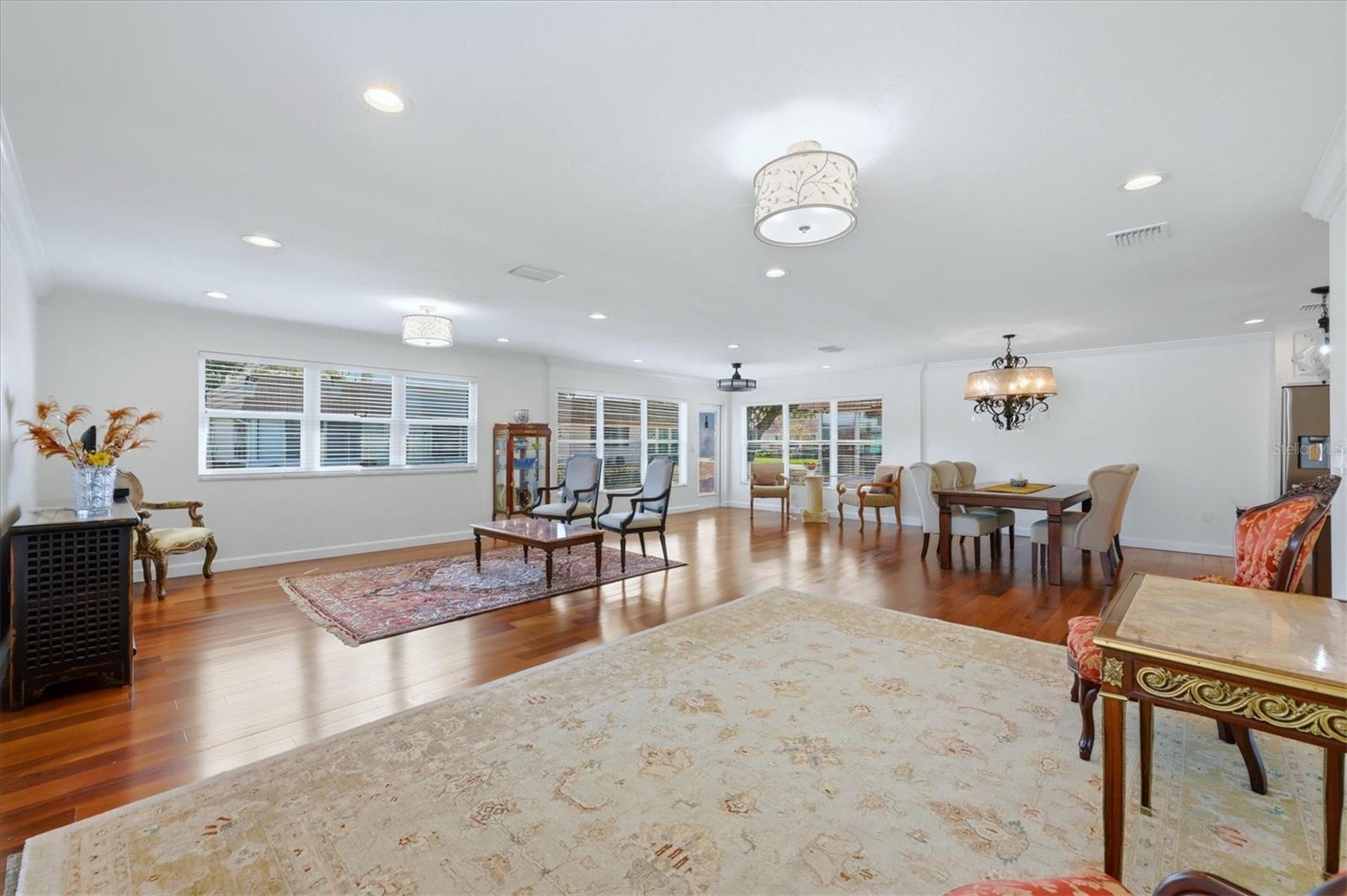 2713 Riverbluff Ct #v101 Property Photo 6
