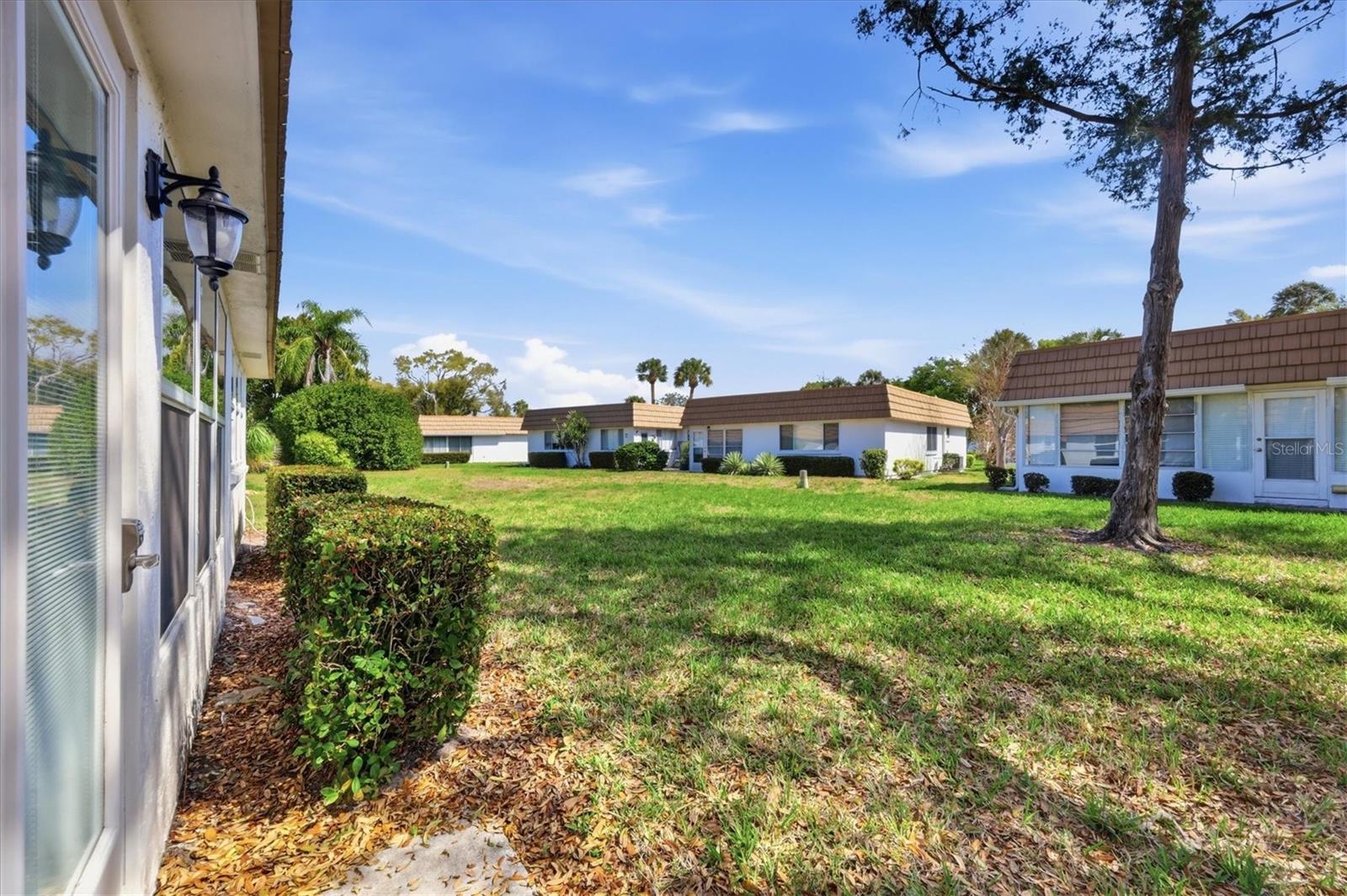 2713 Riverbluff Ct #v101 Property Photo 22