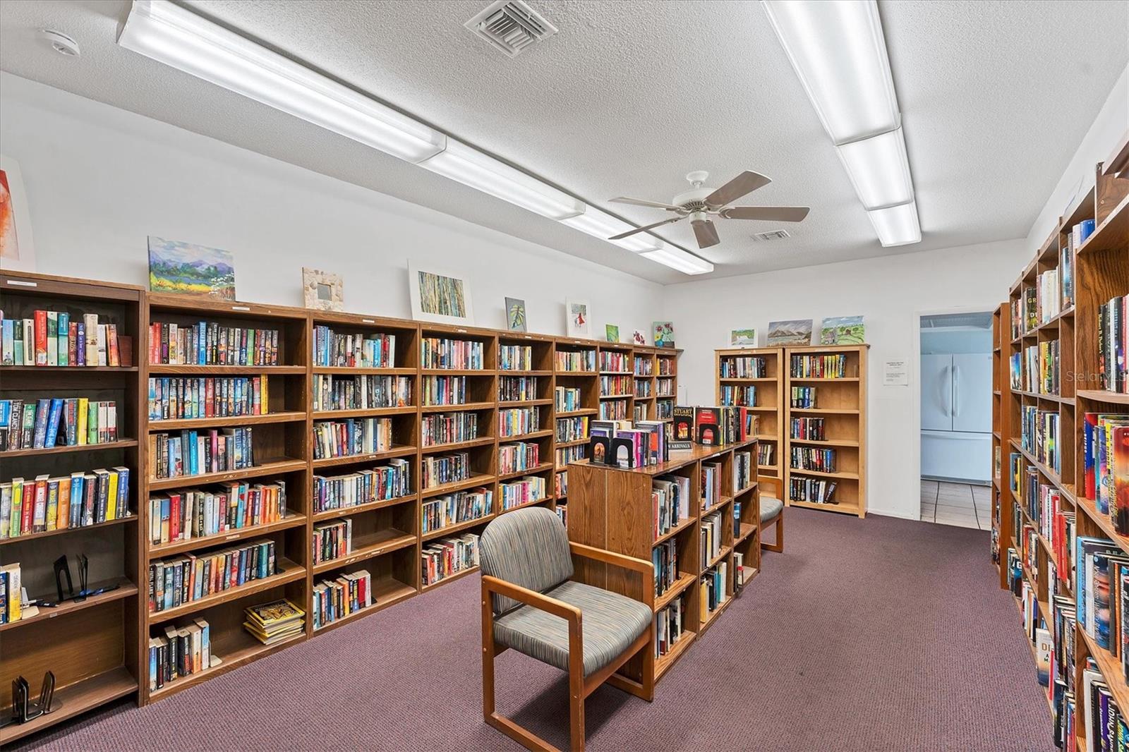 2713 Riverbluff Ct #v101 Property Photo 32