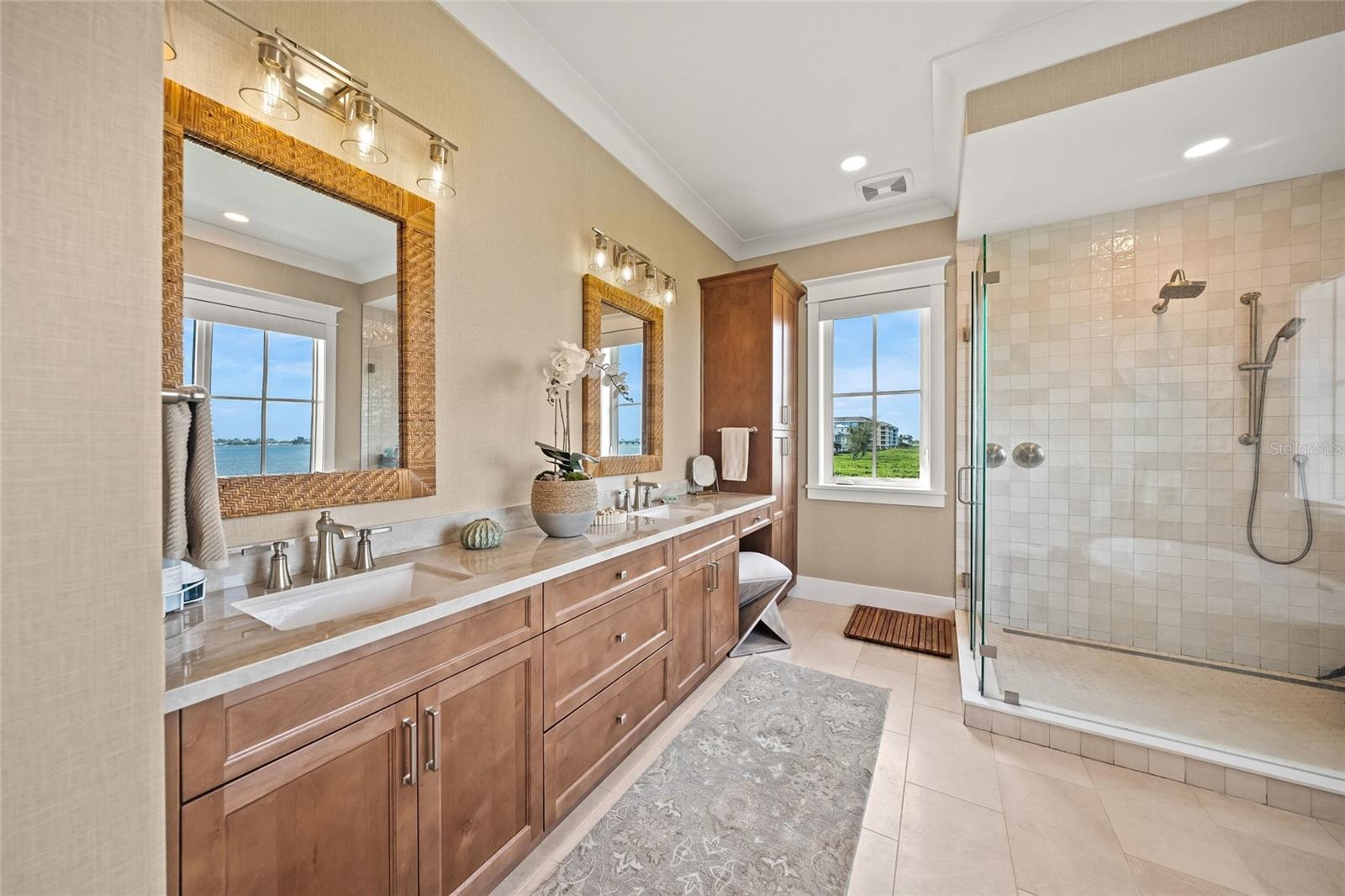 332 Harbour Sound Ct Property Photo 20
