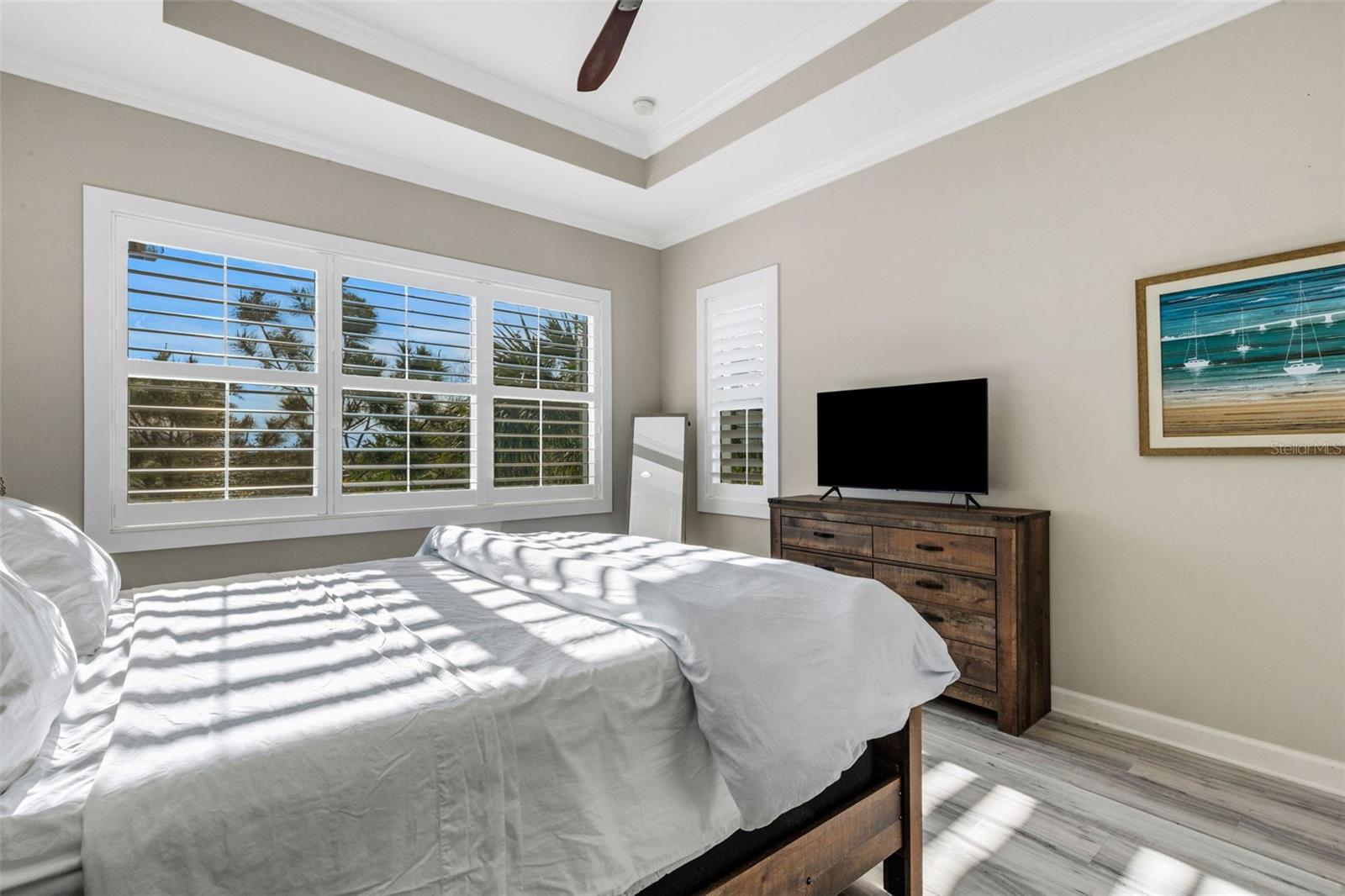 289 Sapphire Lake Dr #202 Property Photo 20