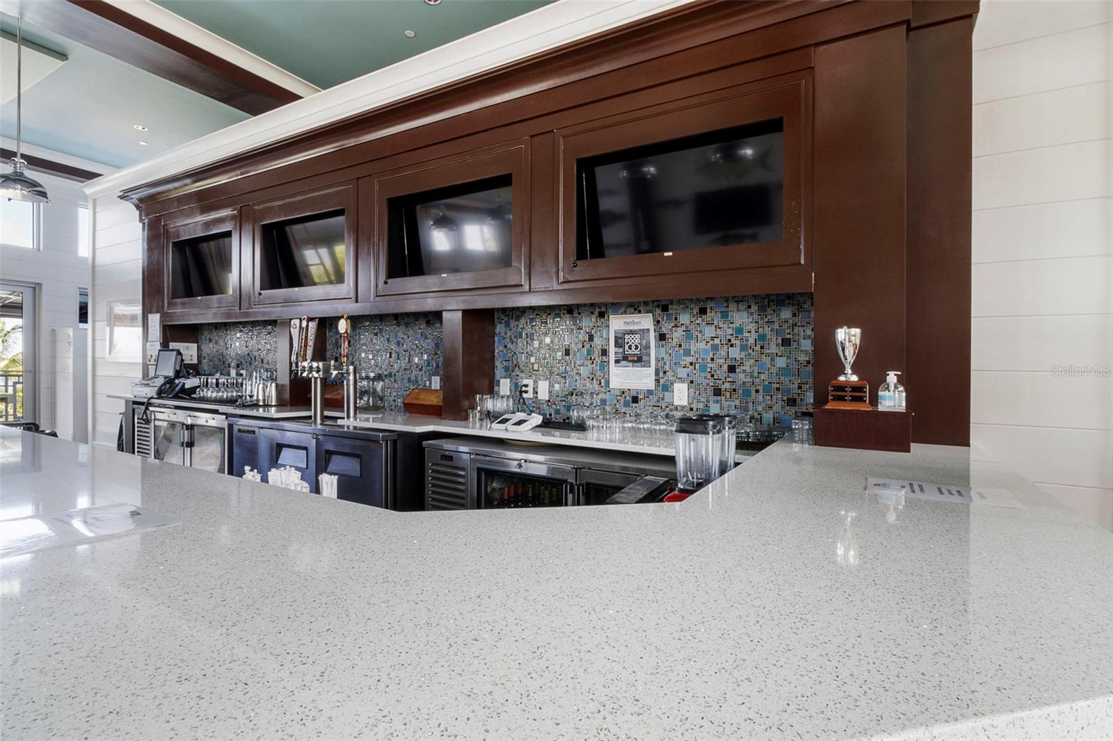 289 Sapphire Lake Dr #202 Property Photo 42