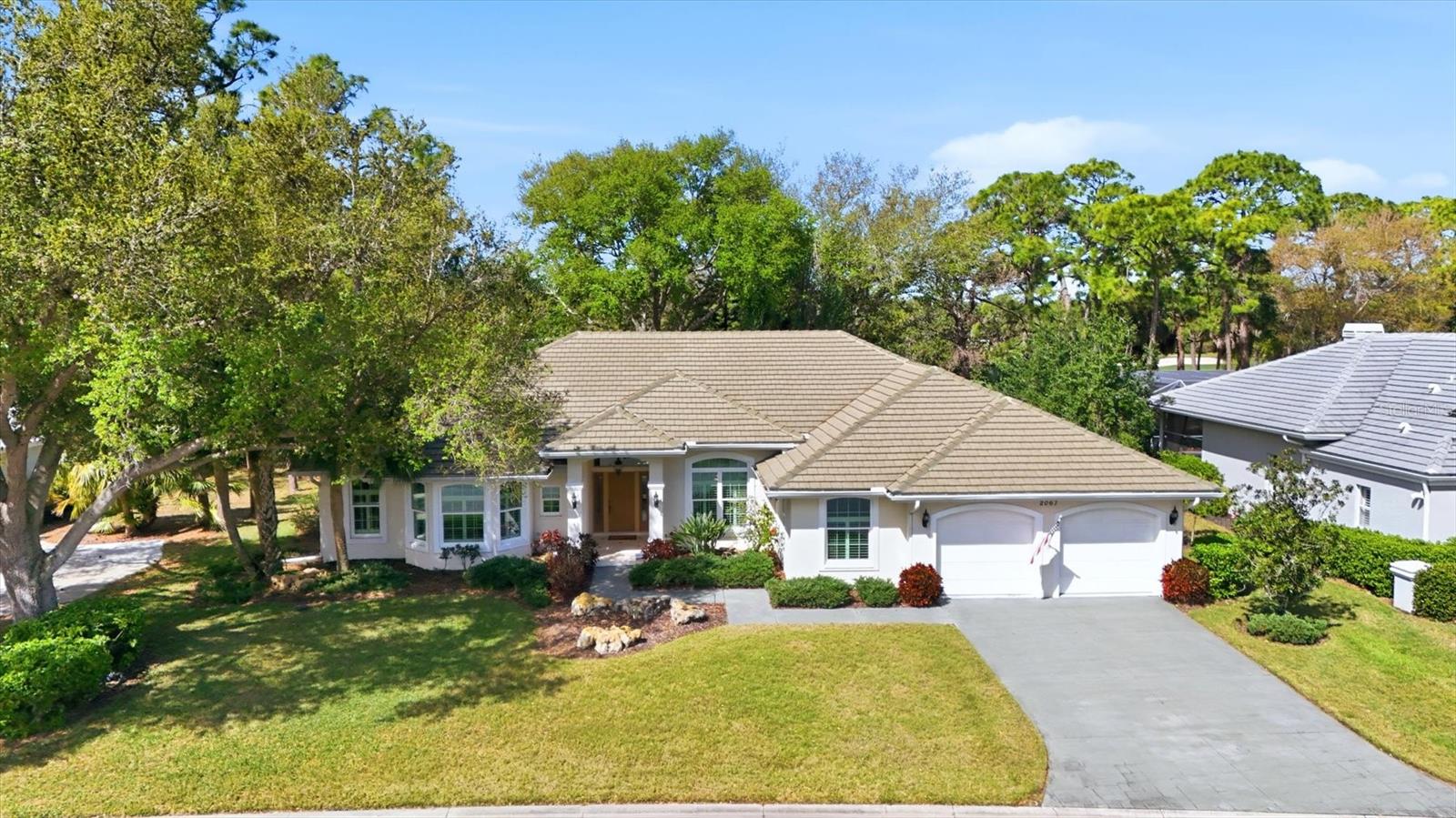 2067 Tocobaga Ln Property Photo 3