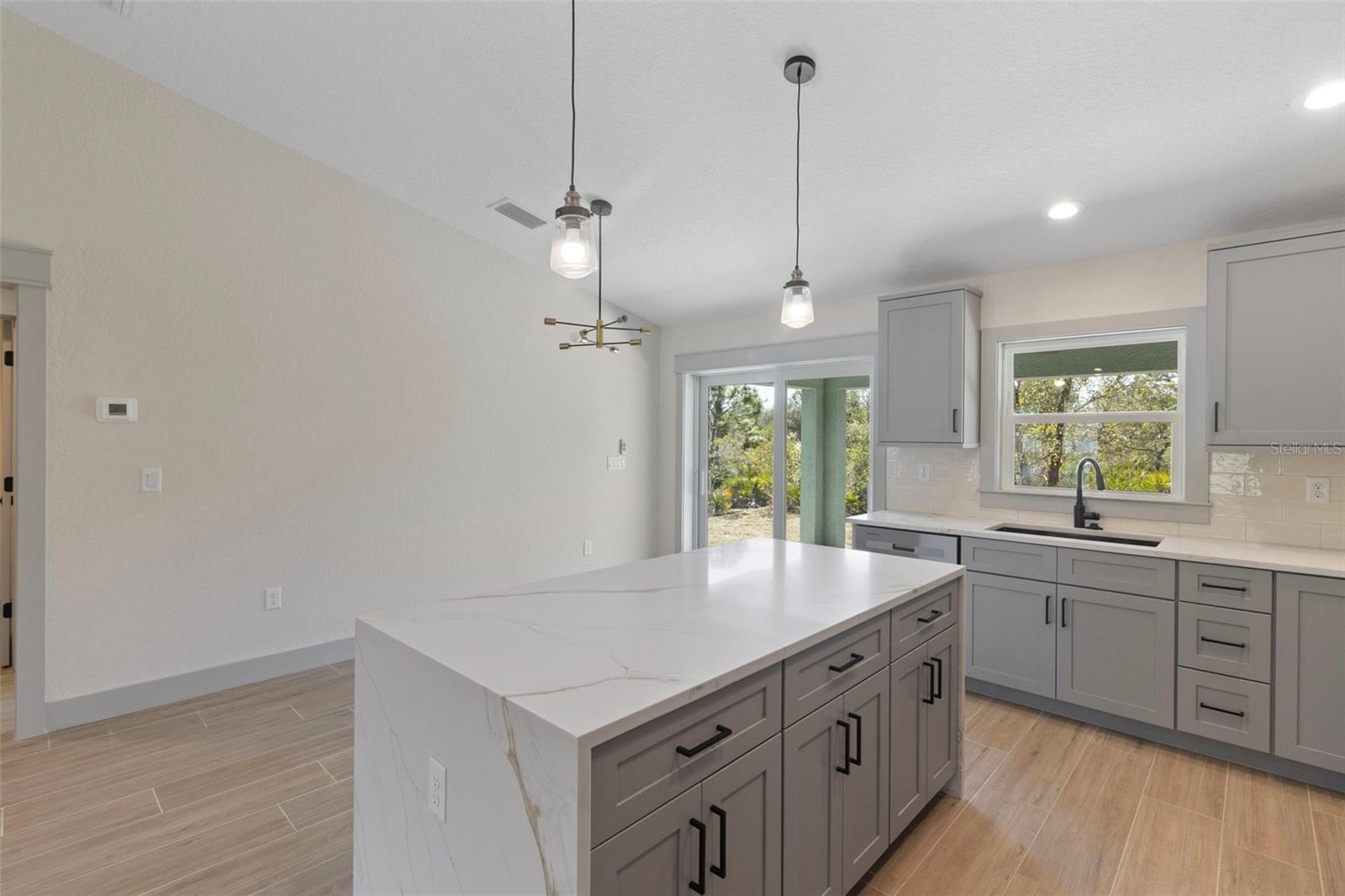 17203 Chase Ave Property Photo 13