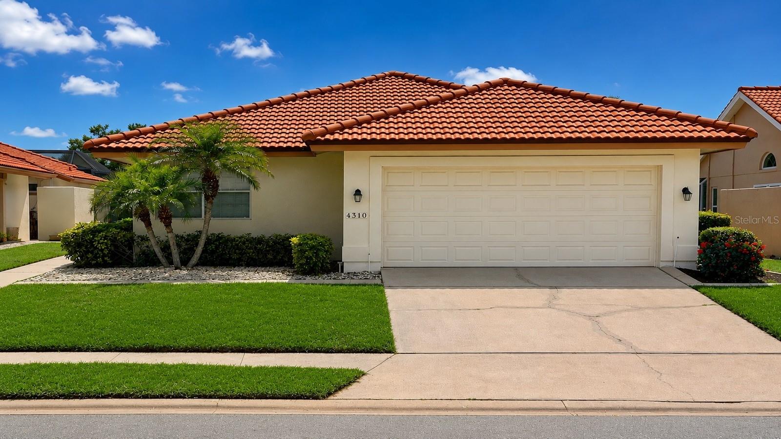 4310 Murfield Dr E Property Photo 2