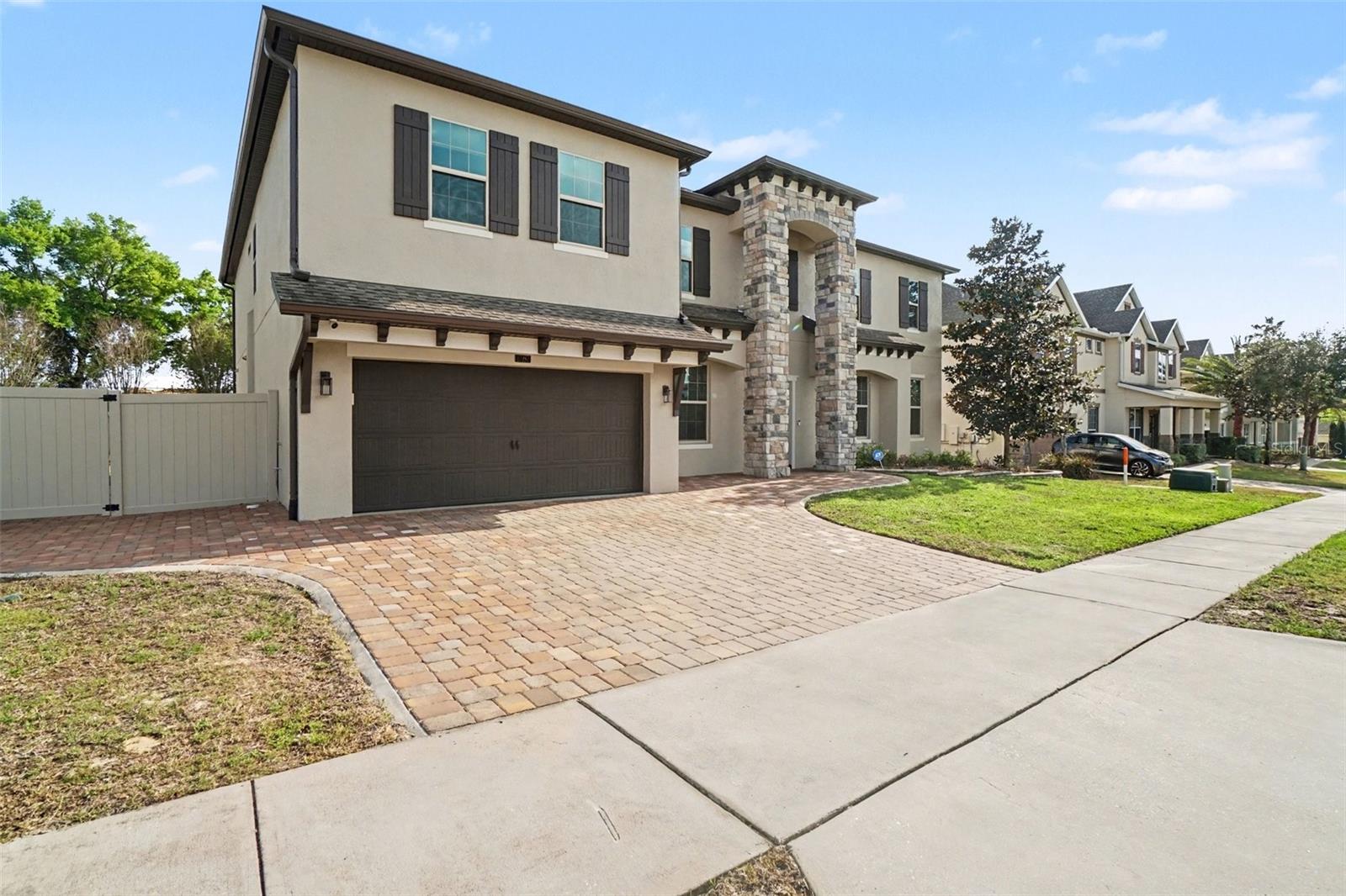 17987 Gourd Neck Loop Property Photo 3