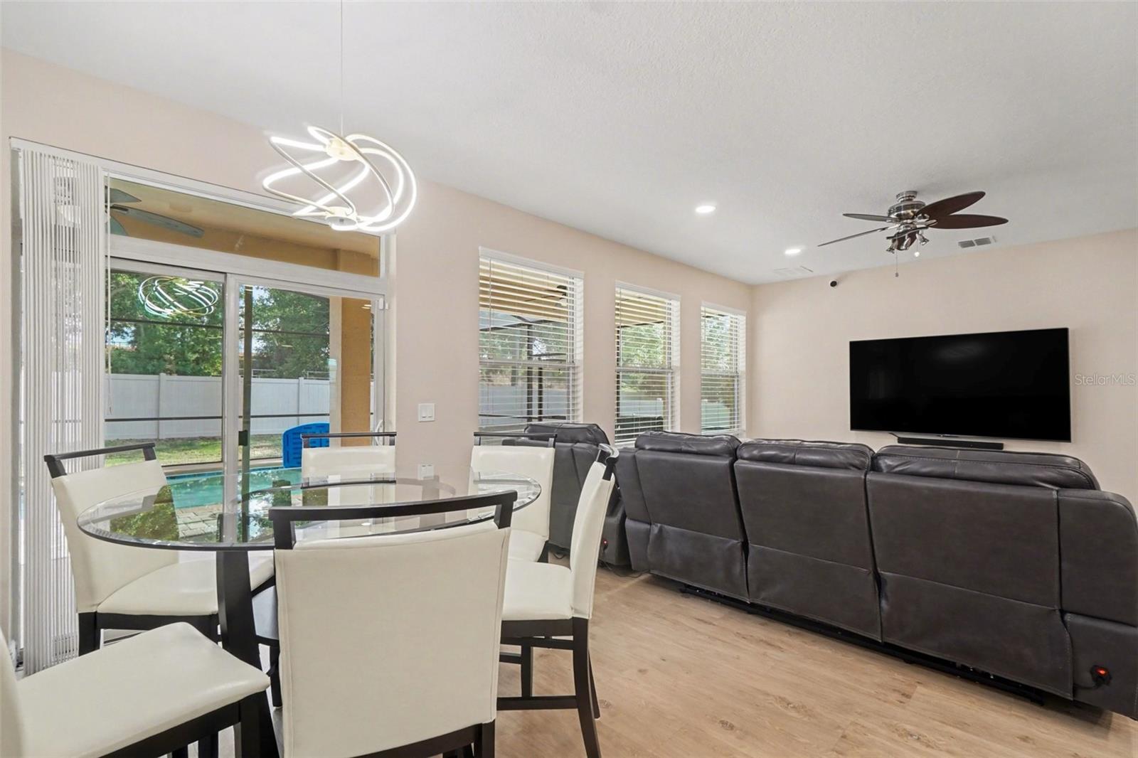 17987 Gourd Neck Loop Property Photo 10