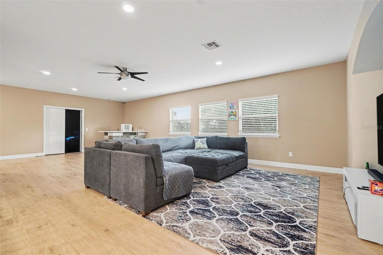 17987 Gourd Neck Loop Property Photo 13