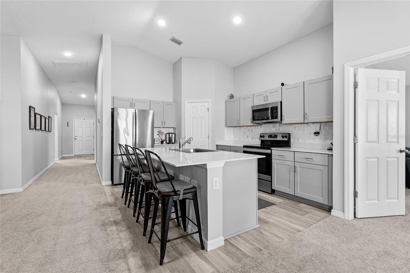 12824 Bent Twig Dr Property Photo 6