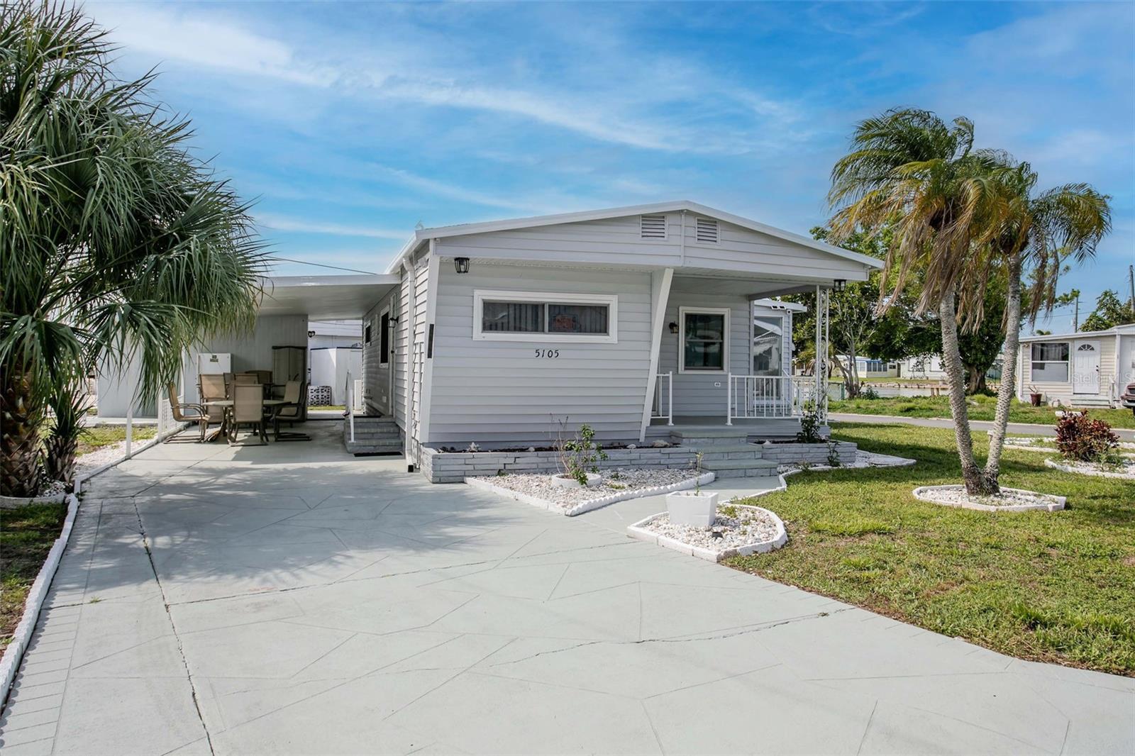 5105 8th St W Property Photo 5