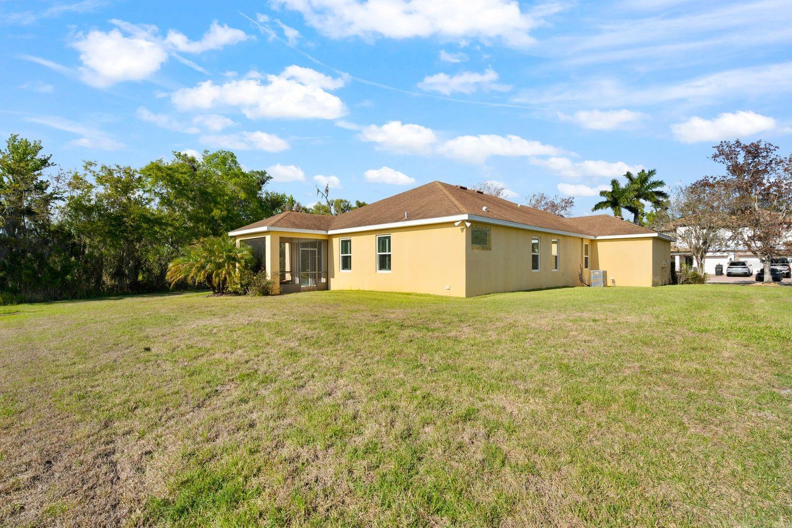 5515 74th Pl E Property Photo 5