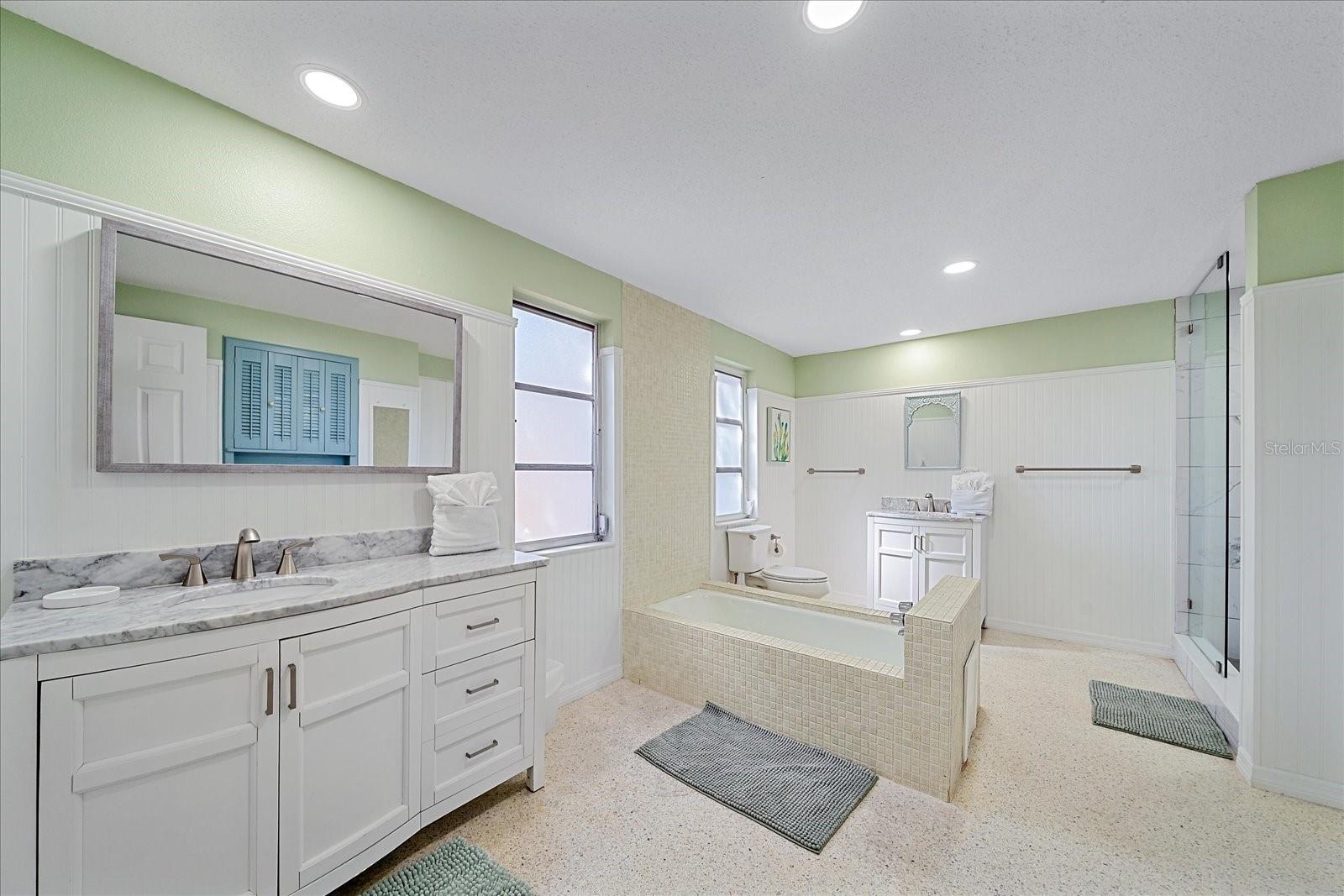 611 Venice Ln Property Photo 25
