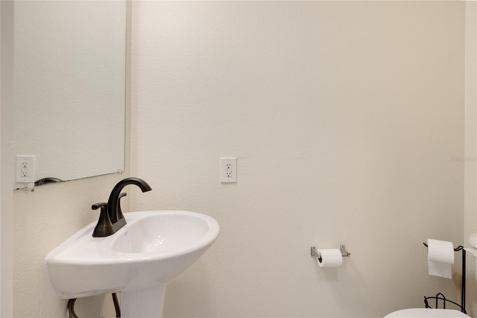 7698 Plantation Cir Property Photo 14