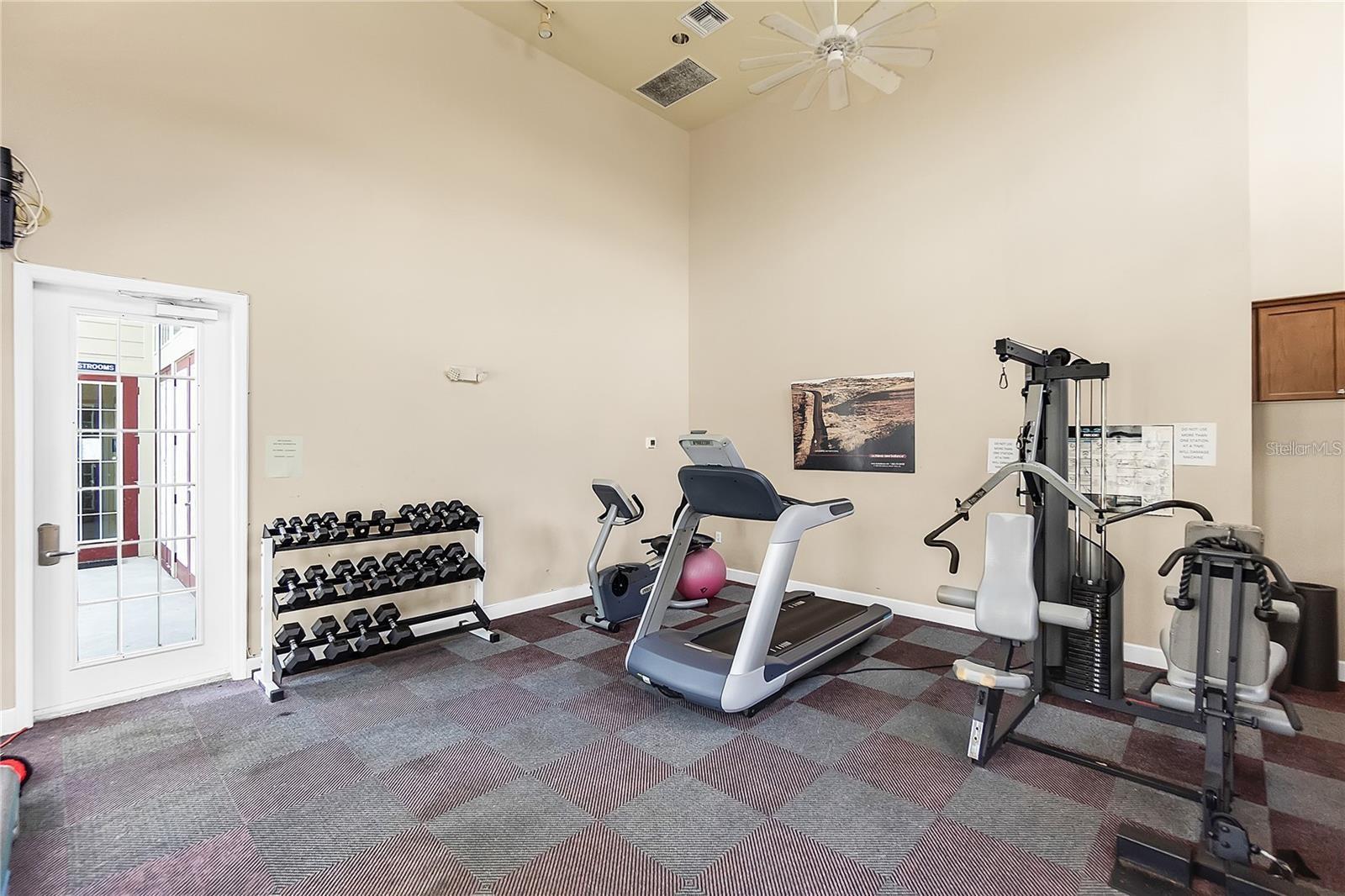 7698 Plantation Cir Property Photo 35