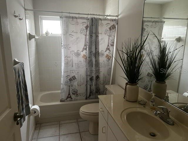 8407 Oak Jay Ln Property Photo 5