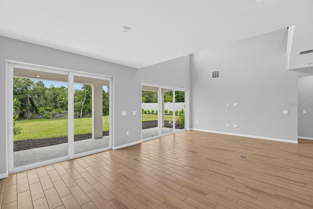 7801 Centaurus Way Property Photo 3