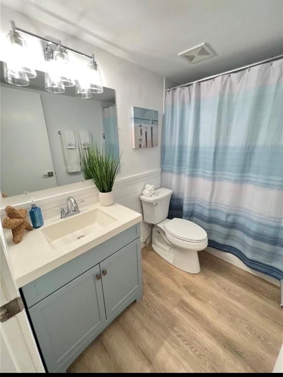 7203 Curtiss Ave #1a Property Photo 16