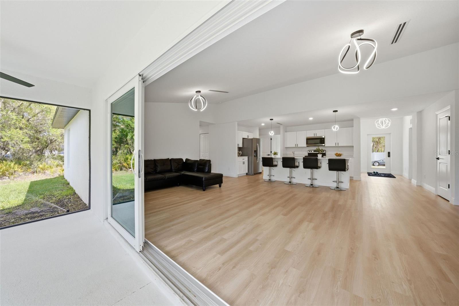 49 Troutdale St Property Photo 15