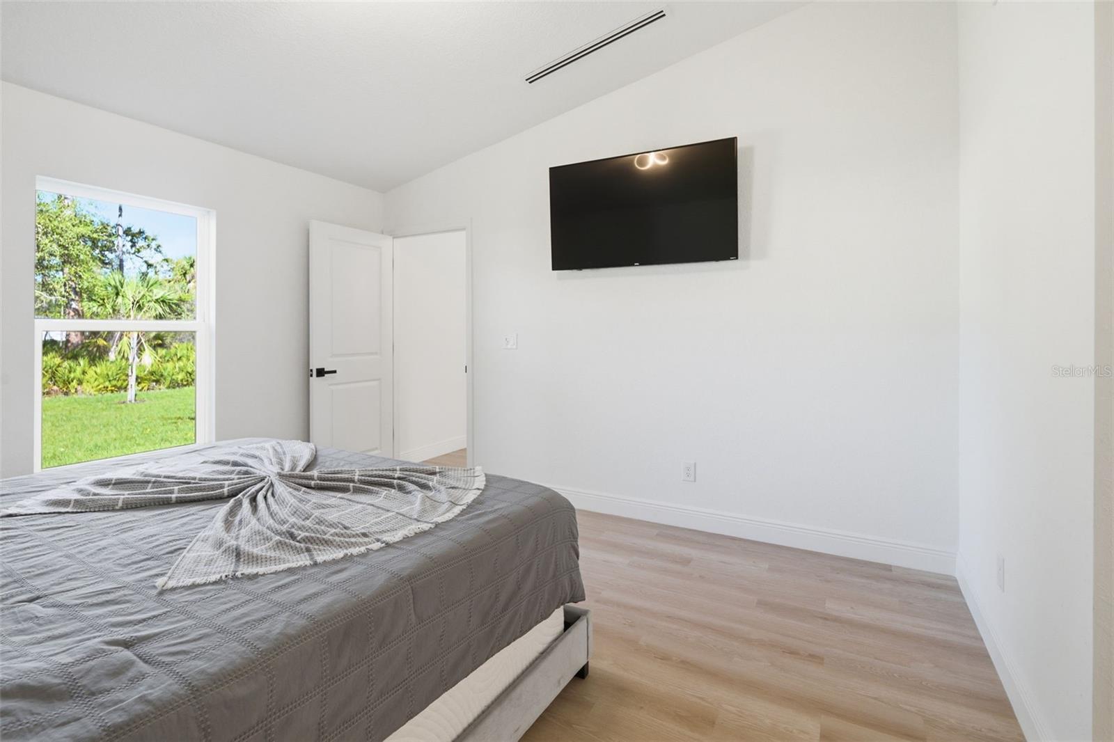 49 Troutdale St Property Photo 17