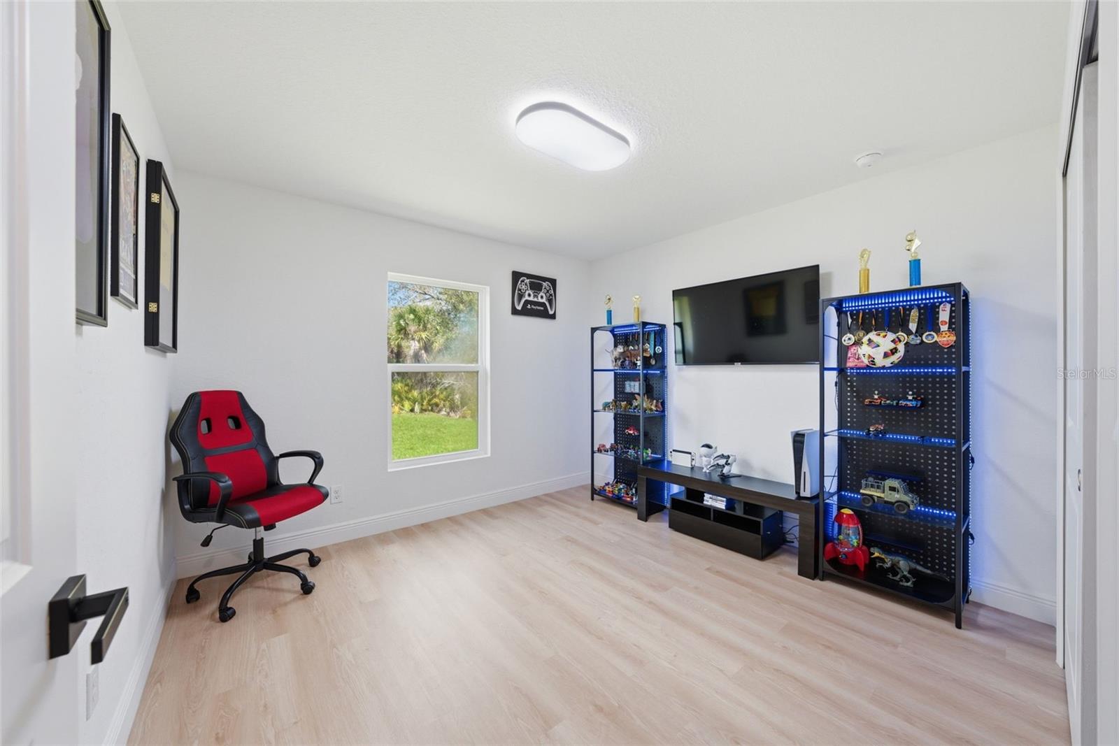 49 Troutdale St Property Photo 26