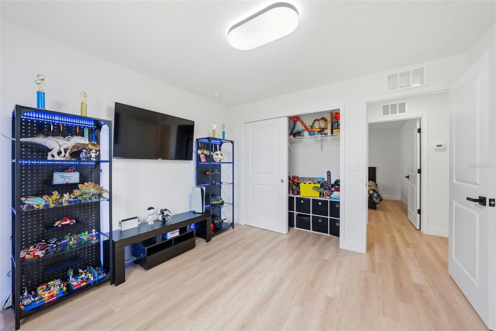 49 Troutdale St Property Photo 27