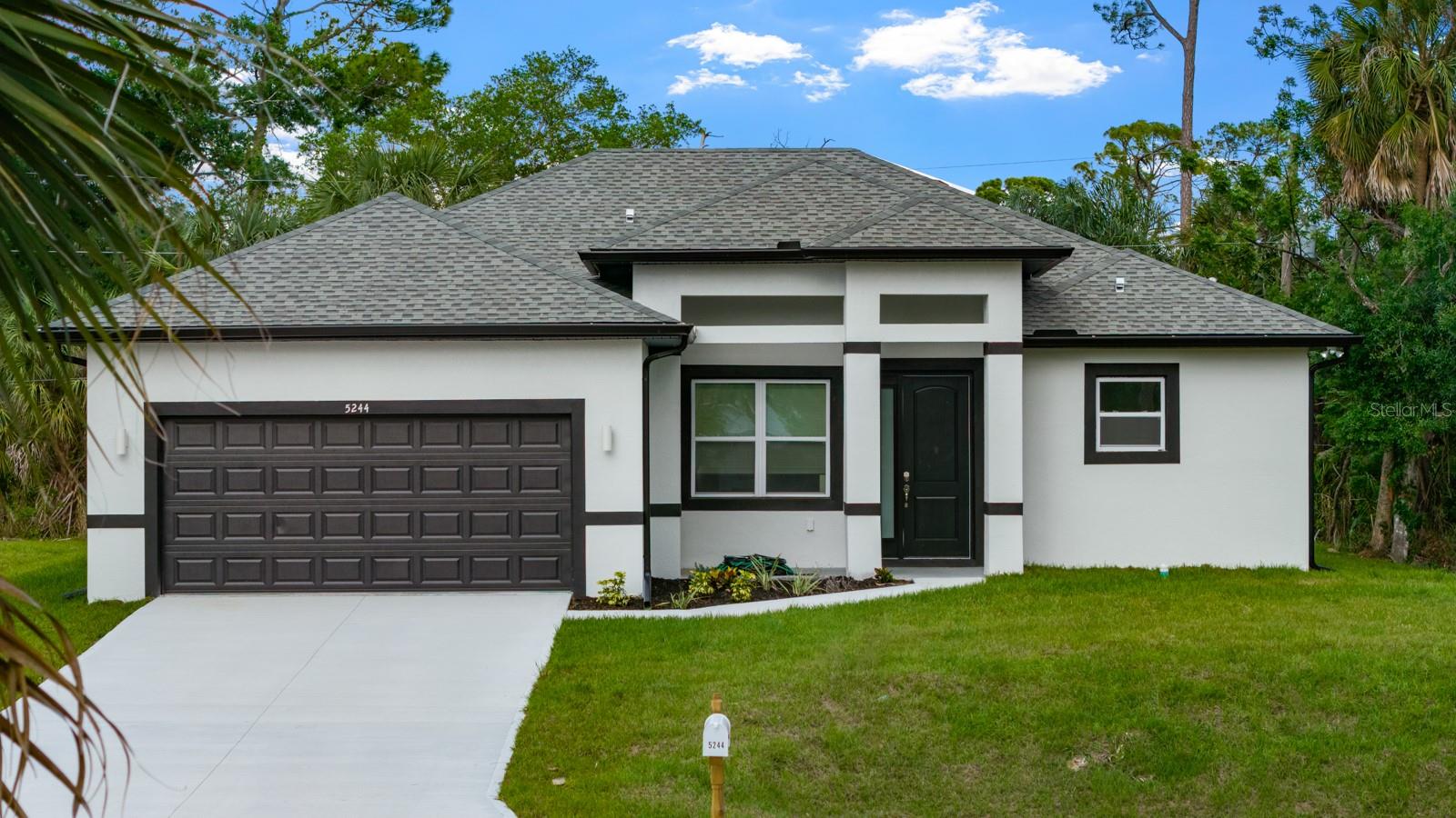 5244 Redwood Ter Property Photo 1