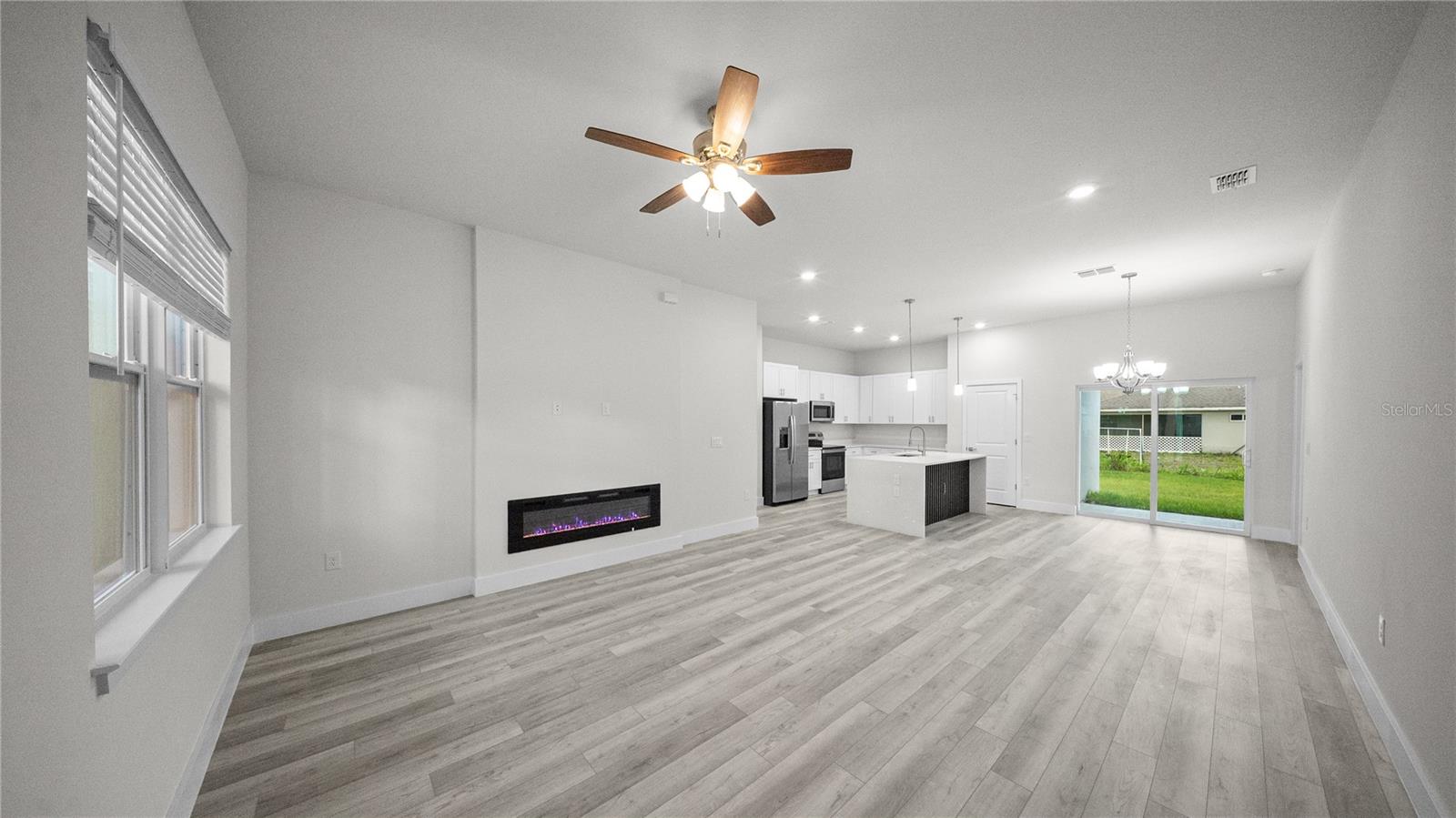 5244 Redwood Ter Property Photo 4