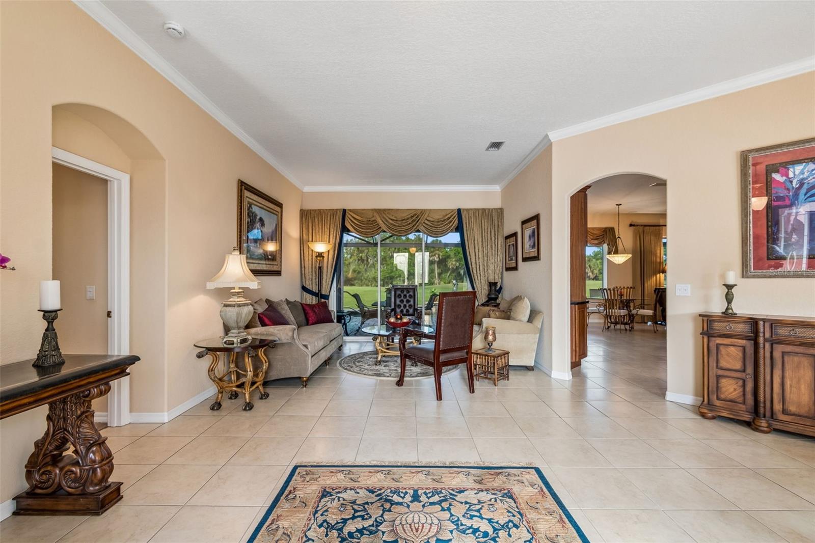566 Planters Manor Way Property Photo 11