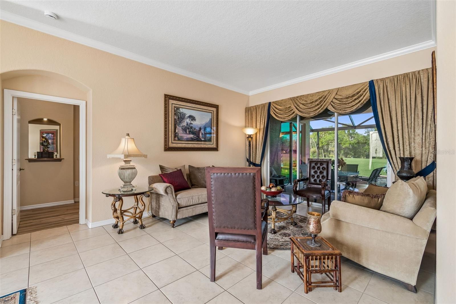 566 Planters Manor Way Property Photo 13