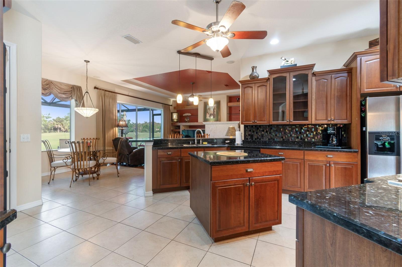 566 Planters Manor Way Property Photo 16