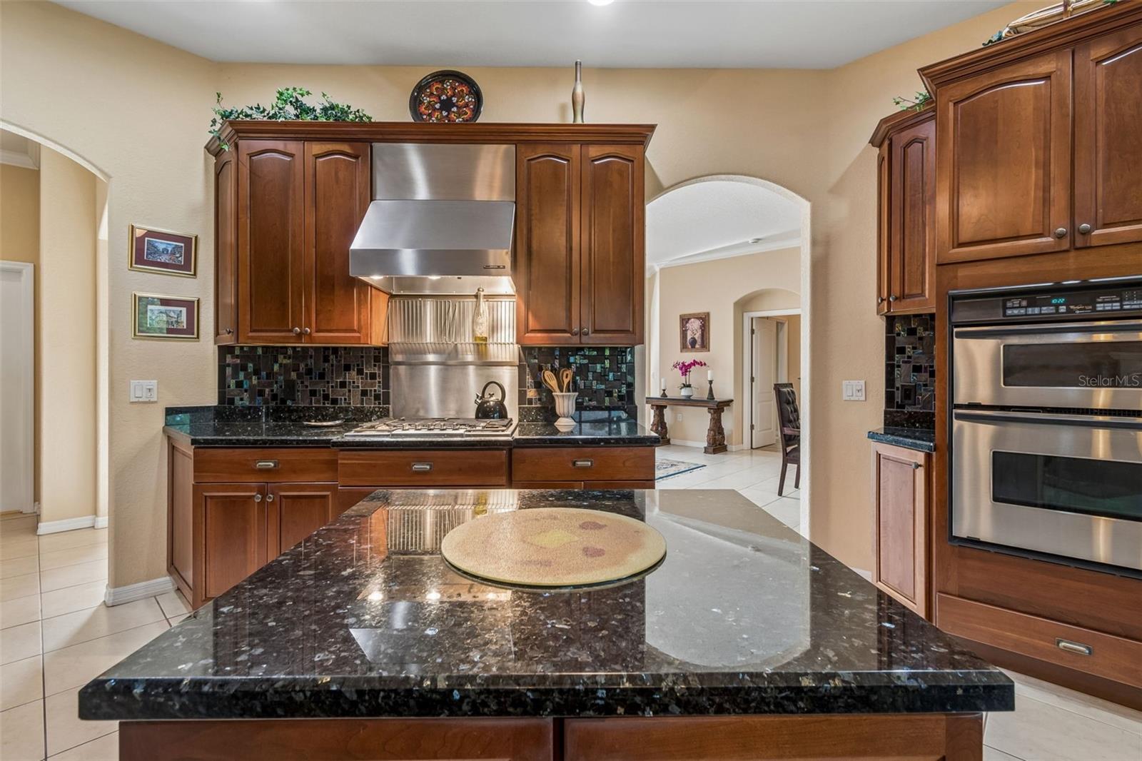 566 Planters Manor Way Property Photo 18
