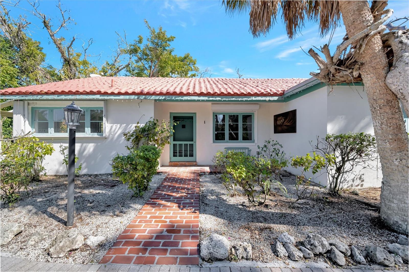 4237 Higel Ave Property Photo 8