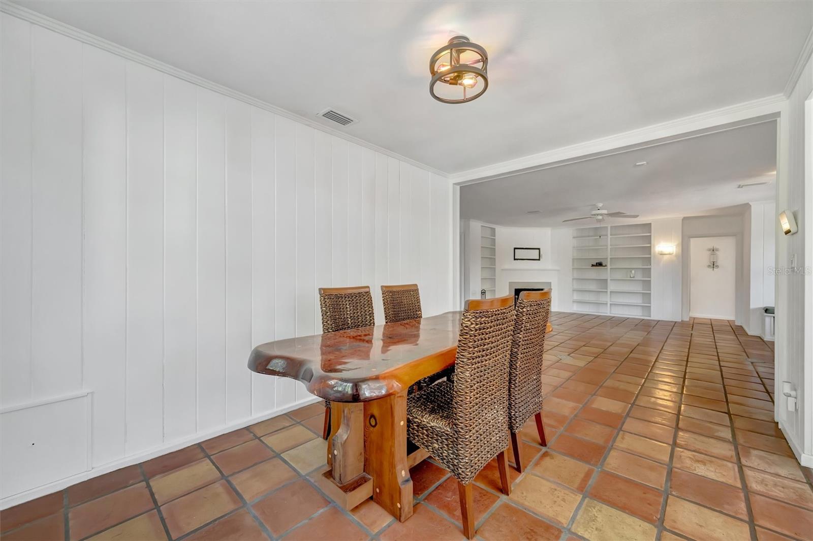 4237 Higel Ave Property Photo 15