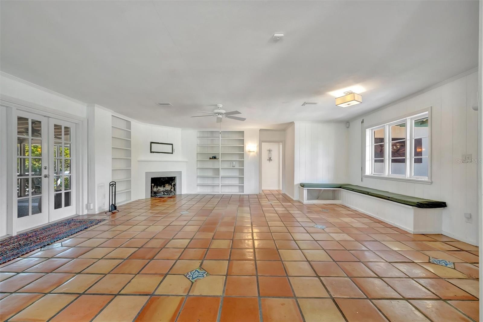 4237 Higel Ave Property Photo 18