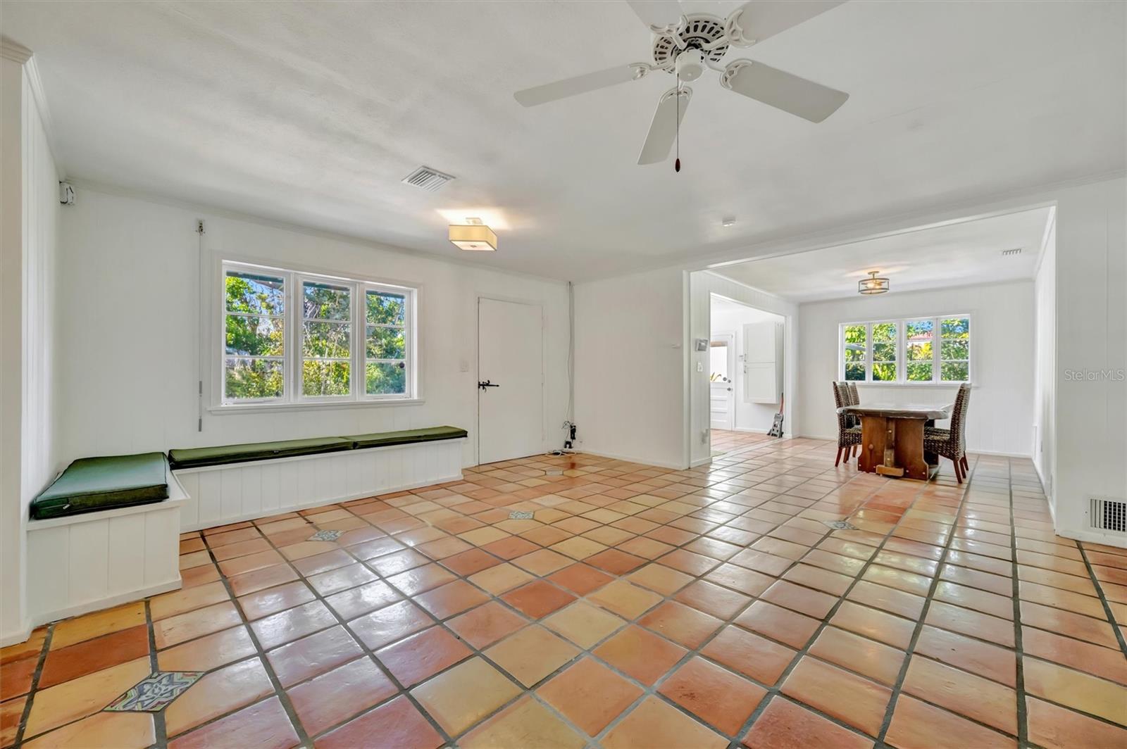 4237 Higel Ave Property Photo 21