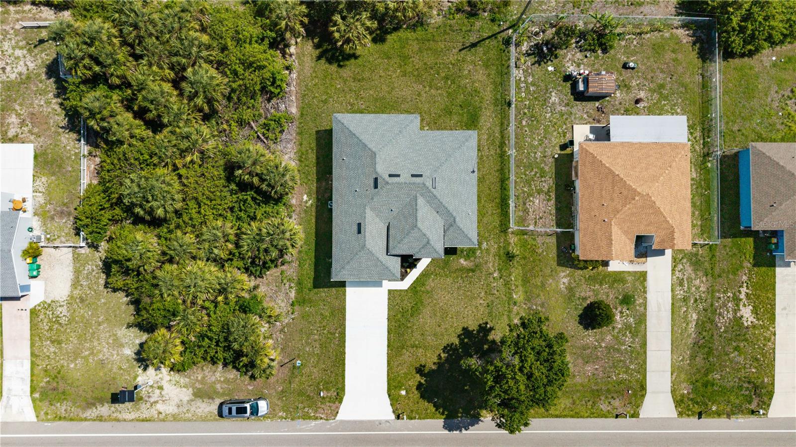 18097 Cochran Blvd Property Photo 3