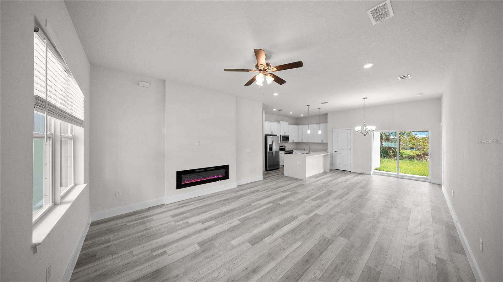 18097 Cochran Blvd Property Photo 5