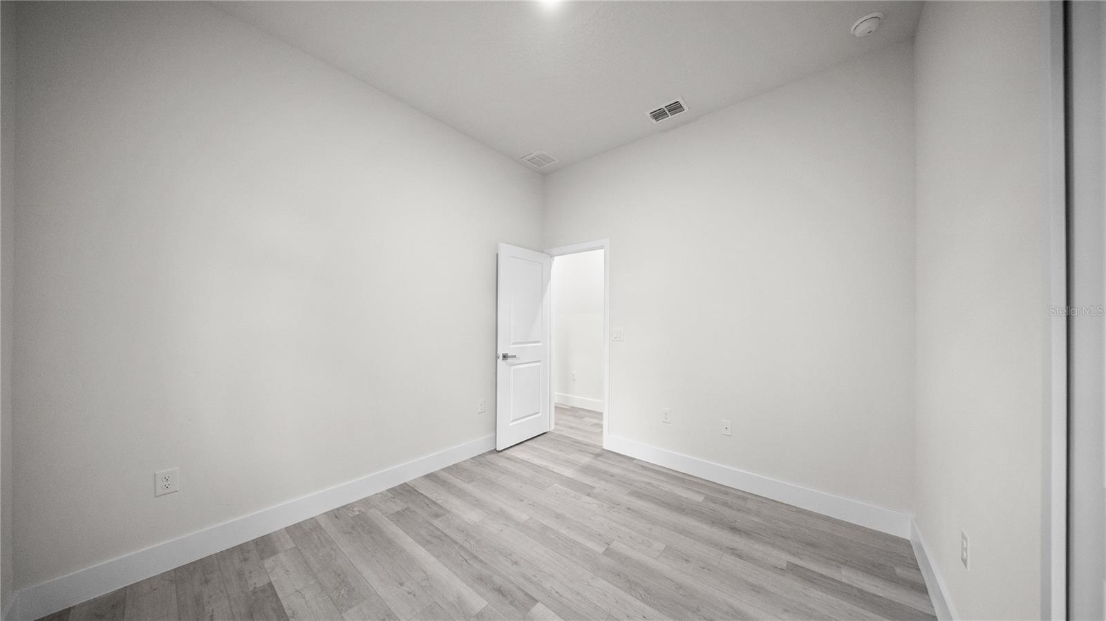18097 Cochran Blvd Property Photo 35