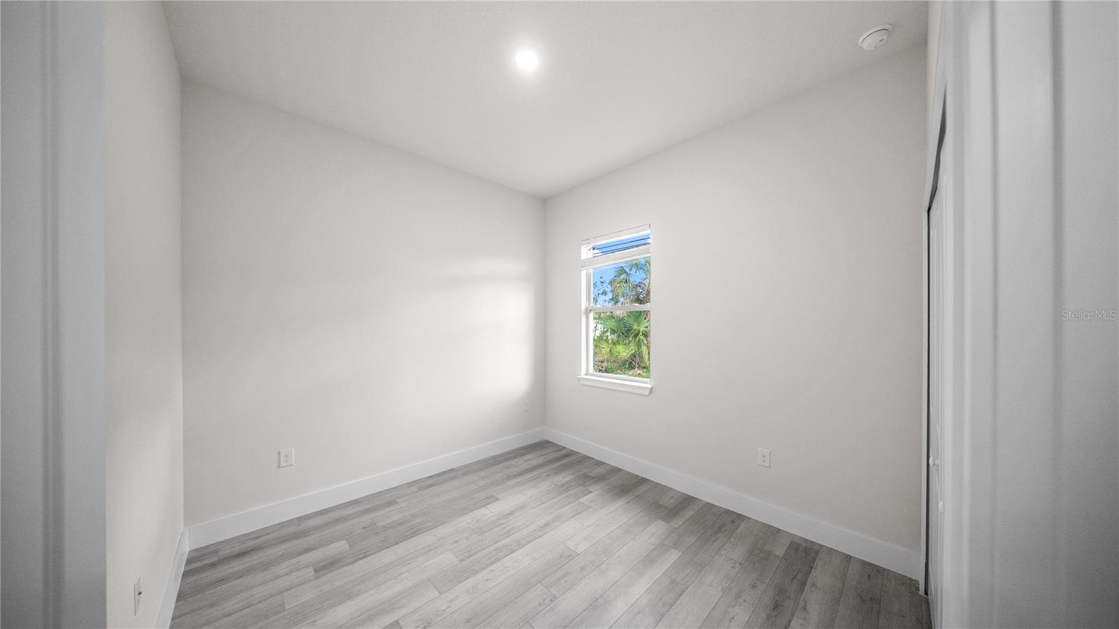 18097 Cochran Blvd Property Photo 40