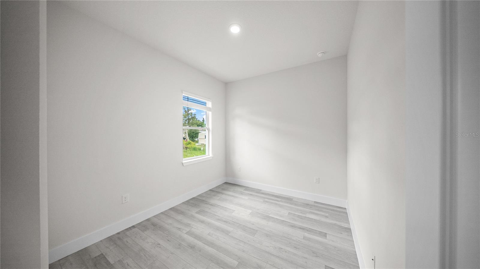 18097 Cochran Blvd Property Photo 44
