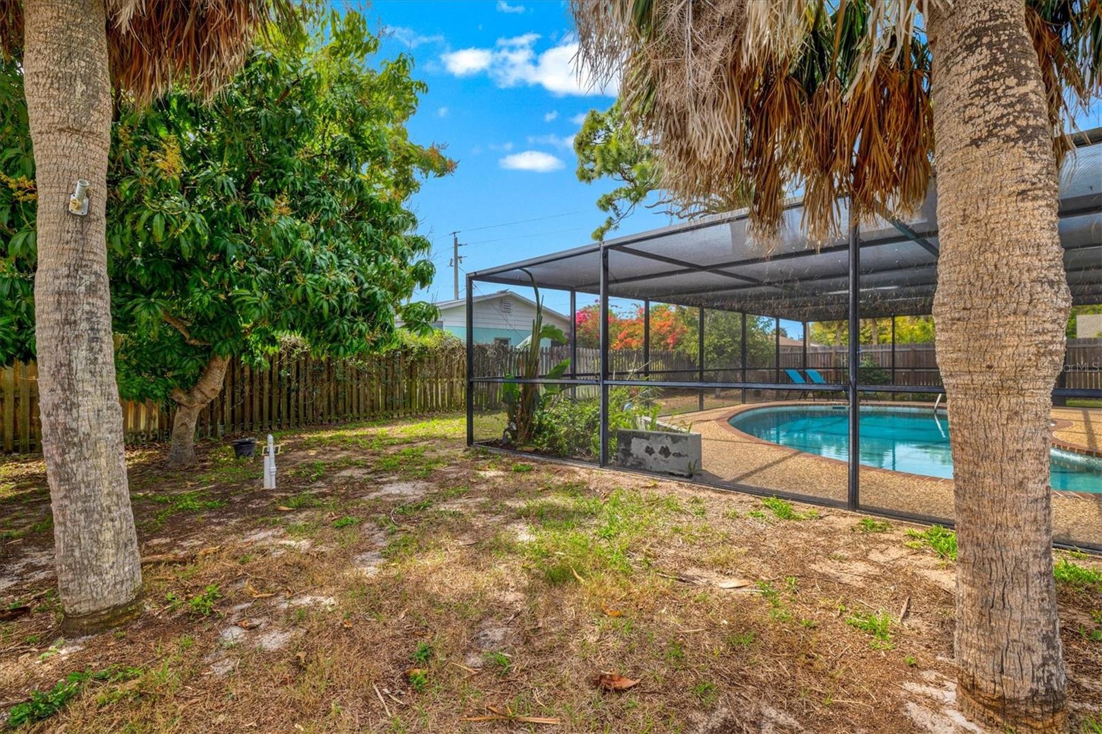 3310 Siesta Dr Property Photo 40
